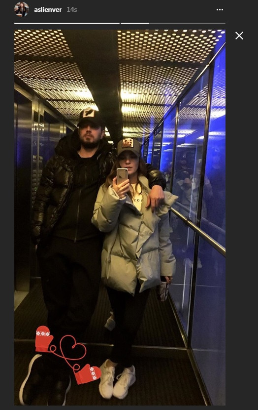Aslı Enver ile Murat Boz'un asansör selfie'si! - Resim : 1