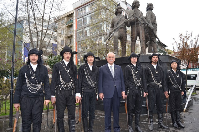 CHP'li vekil: O ile İstiklal Madalyası verilsin - Resim : 2