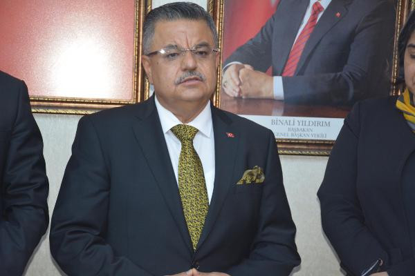 AKP'de bir belediye başkanı daha istifa etti - Resim : 1