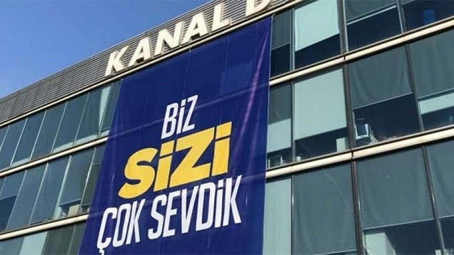 Aydın Doğan'ı bu pankartla karşıladılar - Resim : 1