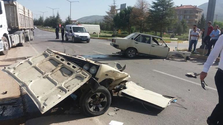 Bu araçtan bakın nasıl sağ kurtuldu! Kendisi bile inanamadı - Resim : 1