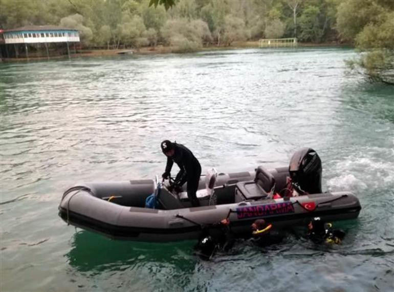 Irmakta akıntıya kapılıp boğuldu - Resim : 1