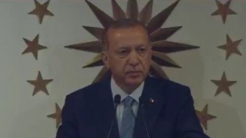 Erdoğan seçim bitmeden balkon konuşması yaptı