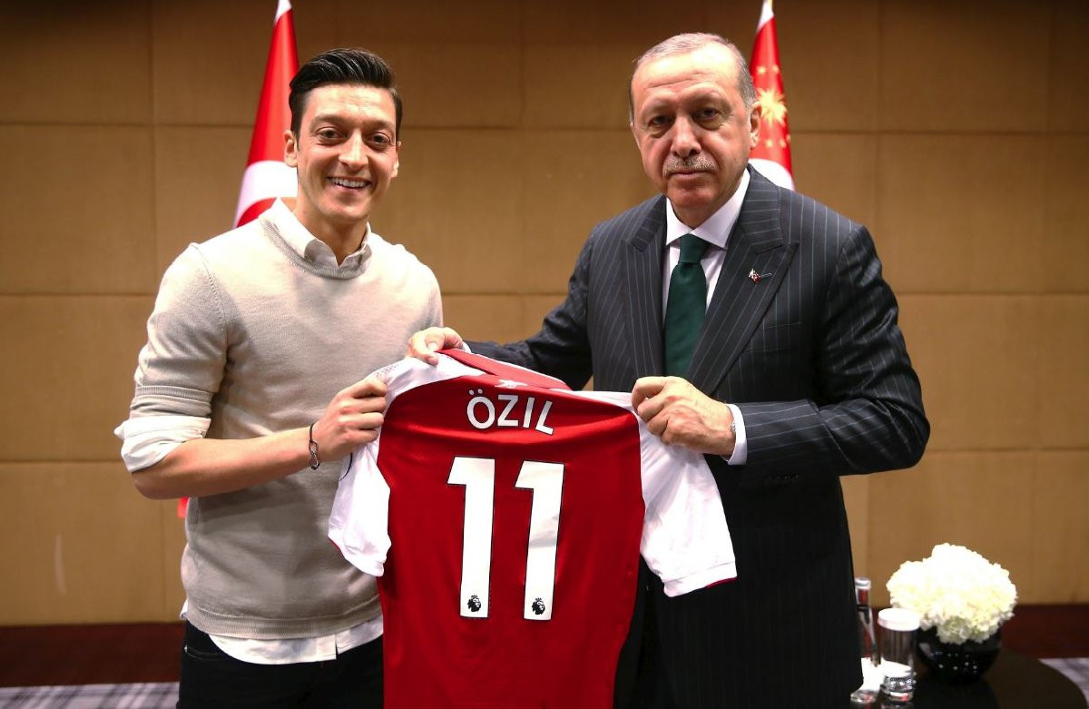 Eski başbakandan Mesut Özil açıklaması - Resim : 2