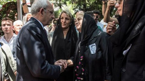 Kılıçdaroğlu, Gürdal'ın cenaze törenine katıldı - Resim : 1