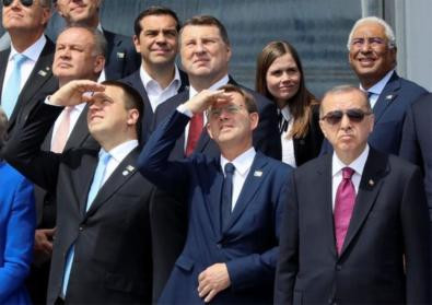 Erdoğan'dan NATO zirvesinde 2 yıl sonra aynı poz - Resim : 3