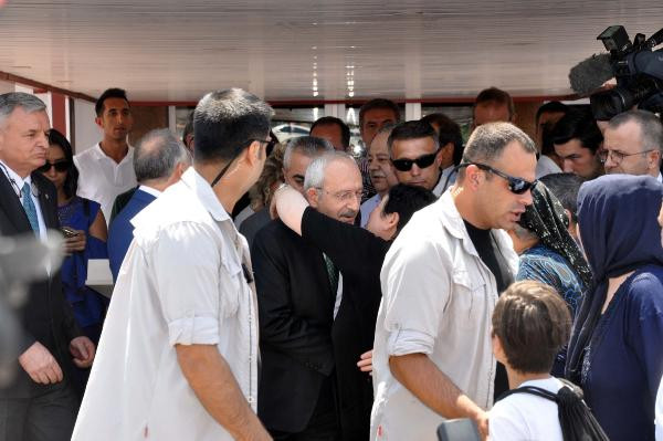Kılıçdaroğlu, CHP'li Bircan'ın sağlık durumu hakkında bilgi aldı - Resim : 2