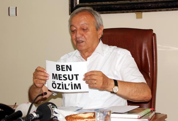 Hemşehrileri festivalde Mesut Özil maskesi ile yürüyecek - Resim : 1