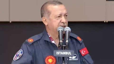 Erdoğan: Yurt dışına giden öğrencilerin zihni iğfal edilmiş 