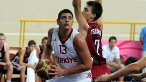 Milli basketbolcu hayatını kaybetti - Resim : 1