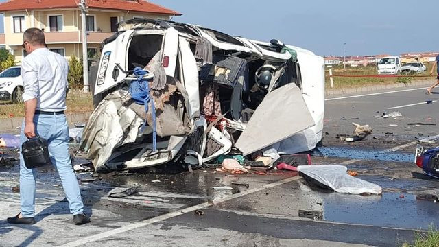 Feci kaza! Çok sayıda ölü var - Resim : 1