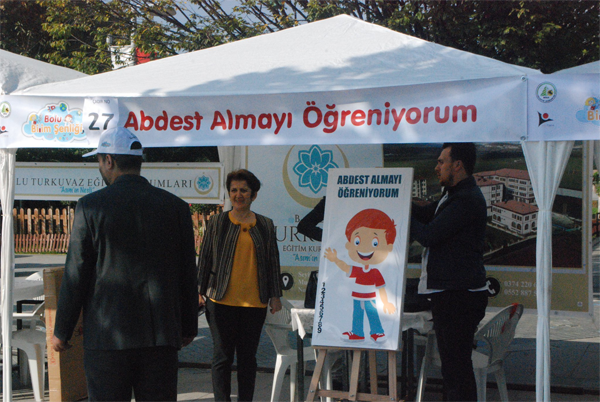 AKP'li belediyeden TÜBİTAK ile ortak şenlik! Skandal stant... - Resim : 1