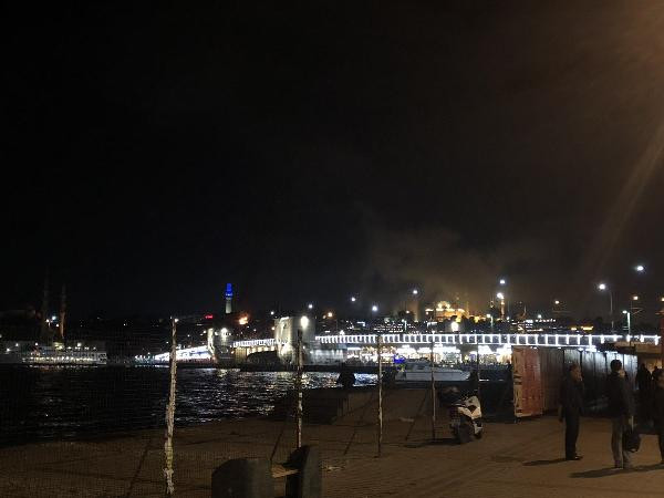 İstanbul'da tarihi yarımadada yangın - Resim : 1