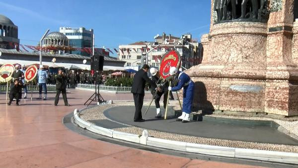 Taksim'deki Cumhuriyet Bayramı töreninde gerginlik - Resim : 1