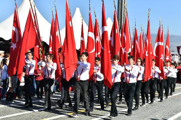 İzmir'de 29 Ekim Cumhuriyet Bayramı coşkusu! - Resim : 1