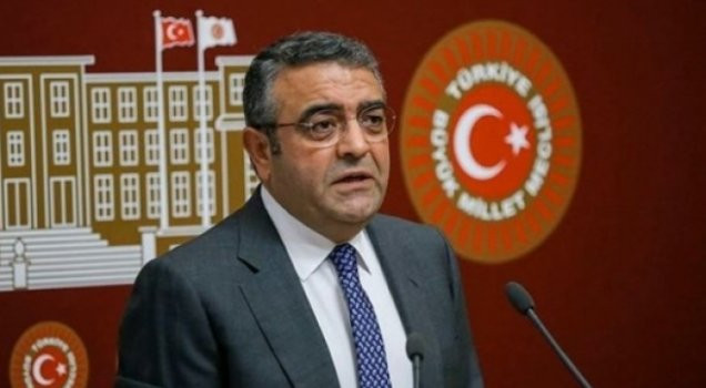 Selahattin Demirtaş'tan Sezgin Tanrıkulu'na 'portre' sürprizi - Resim : 2