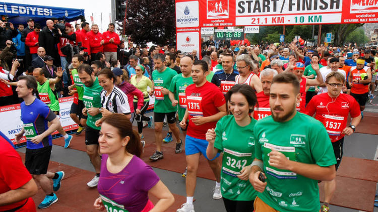 İstanbul Maratonu'nda bu yollar trafiğe kapatılacak - Resim : 1