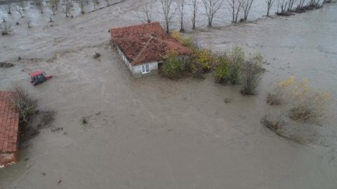 Edirne'de sel: 1 kişi yaşamını yitirdi