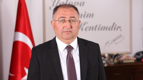 Yalova'da CHP'li Vefa Salman yeniden başkan seçildi - Resim : 1