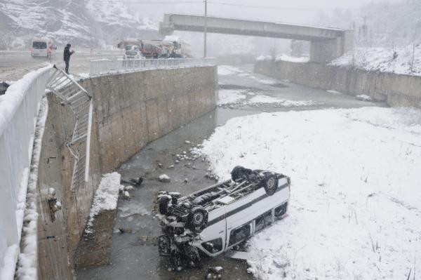 Trabzon'da feci kaza! Yaralılar var - Resim : 1