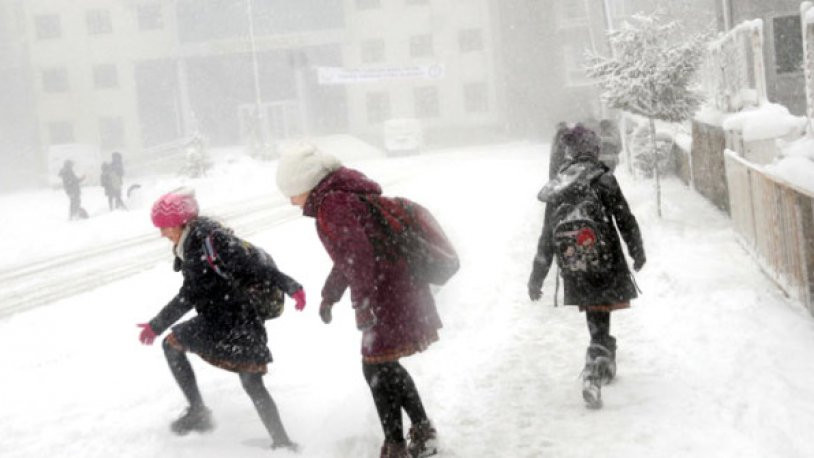 Eğitime kar engeli! İşte okulların tatil edildiği iller...