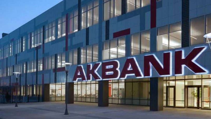 Akbank'taki krizde son durum: Sosyal medyadan duyurdular