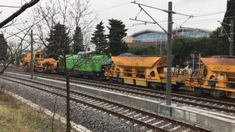 İstanbul'da trenler çarpıştı: Yaralılar var