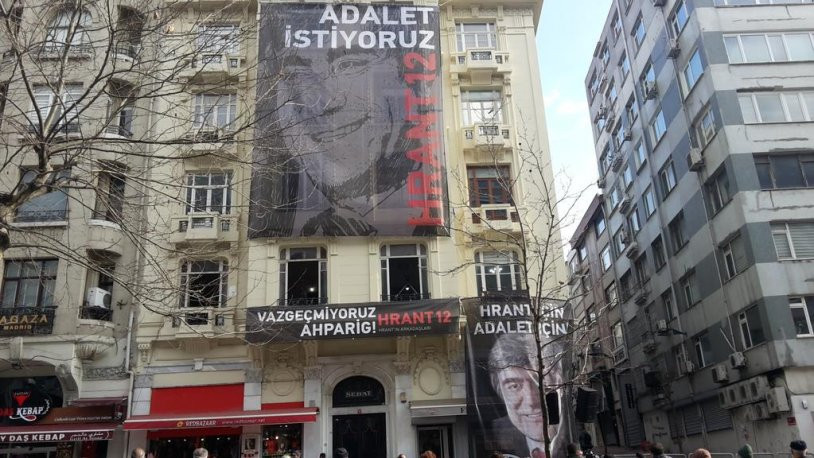 Hrant Dink katledildiği yerde anılıyor