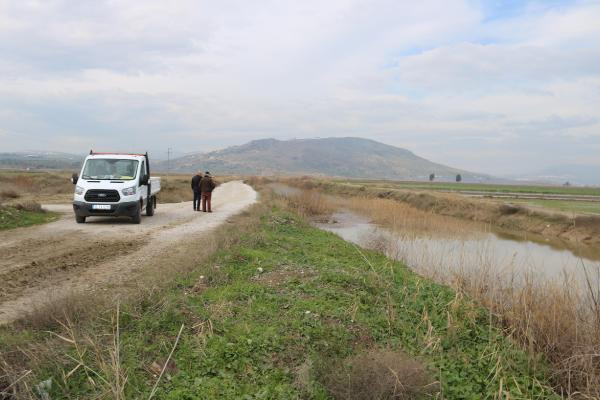 Ekili alanları sular altında kaldı: Foçalı çiftçi destek istiyor - Resim : 1