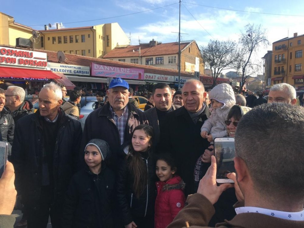 Gürsel Tekin: 'AKP yolsuzluktur, ihanettir' - Resim : 1