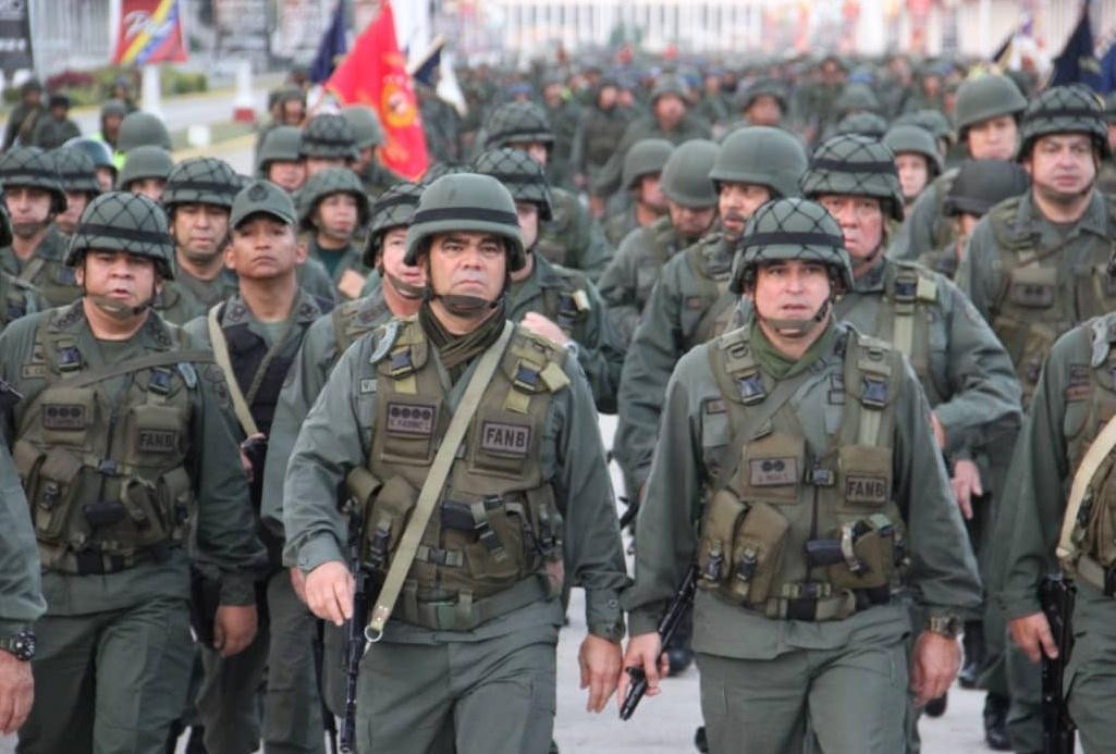 Venezuela'da ordu sokağa çıktı - Resim : 3