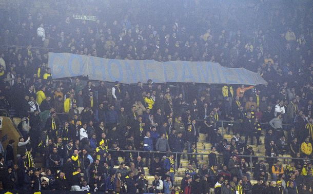 Fenerbahçe taraftarından protesto: 'Go home' - Resim : 1