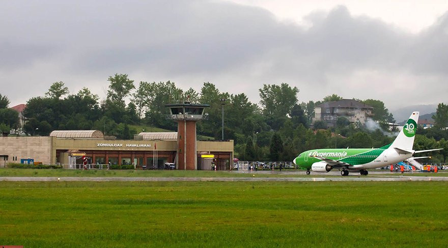 Son uçak kalktı, 20 yıllık havaalanı kapandı - Resim : 1