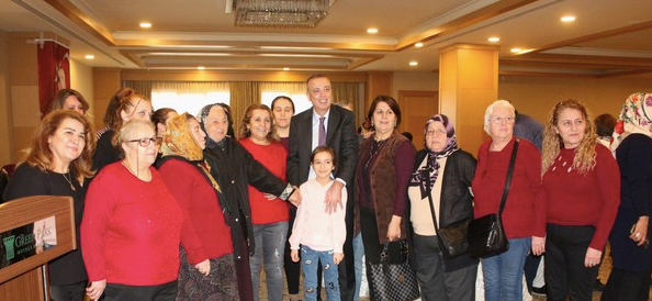 CHP'li Battal İlgezdi, Ataşehirli kadınlarla buluştu - Resim : 5