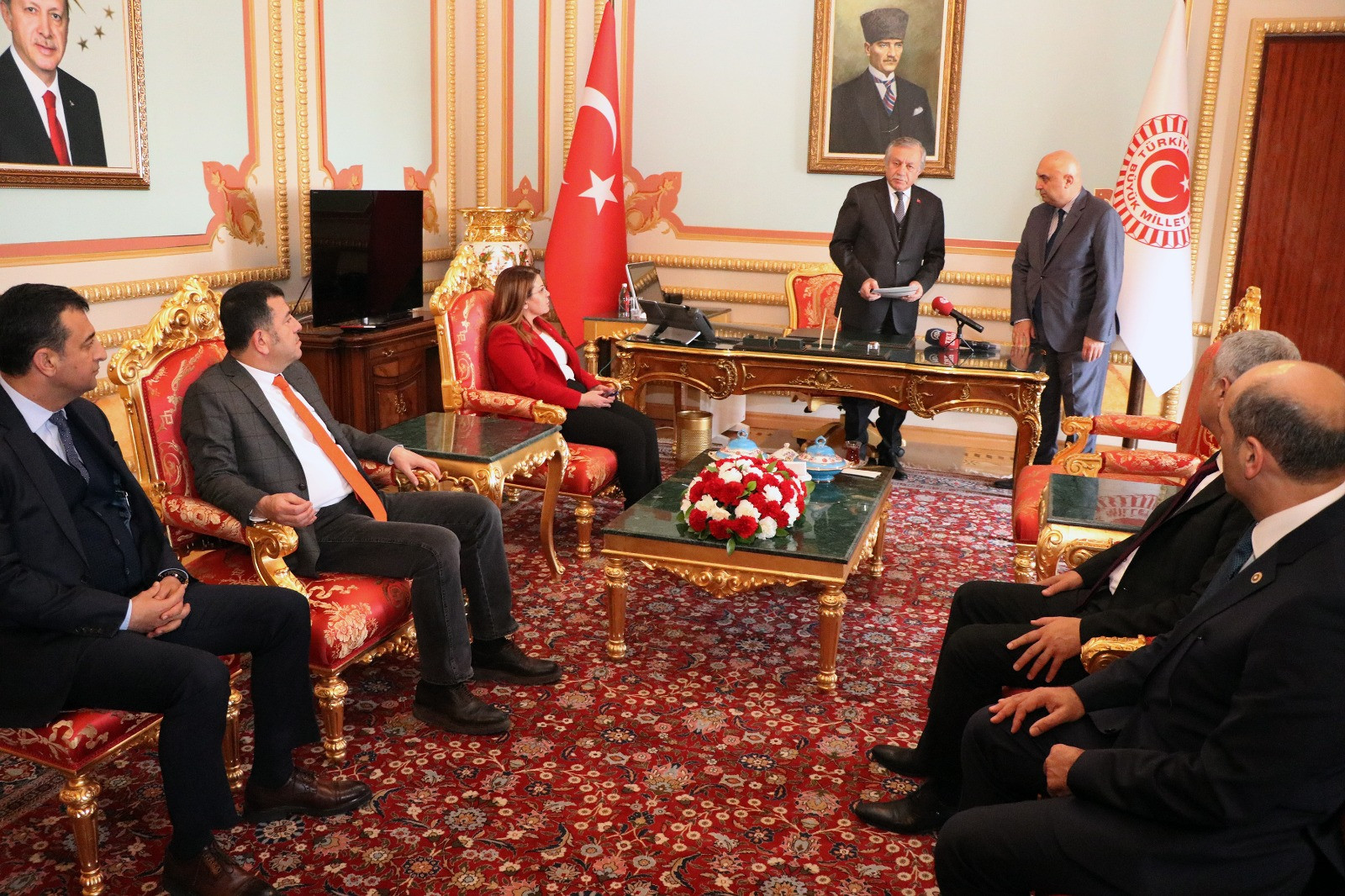 CHP'nin Meclis Başkanı adayı resmileşti! Dilekçe verildi... - Resim : 2