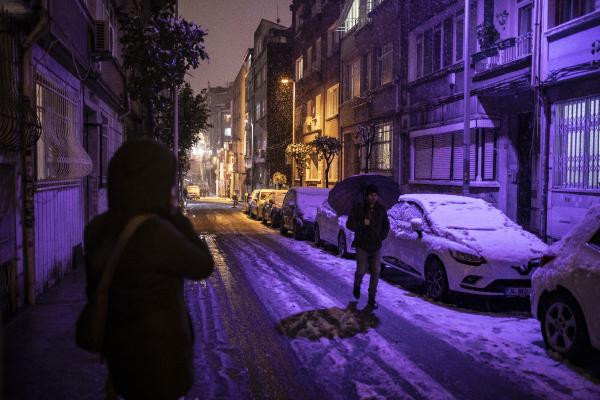 İstanbul'da kar etkisini arttırdı! Validen açıklama - Resim : 1