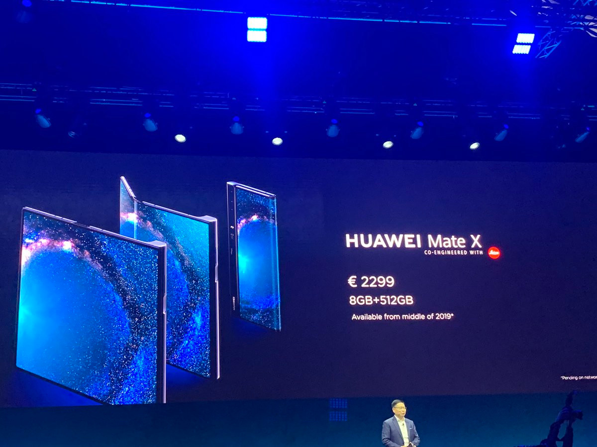 Huawei katlanabilir akıllı telefonu Mate X'i tanıttı! - Resim : 1