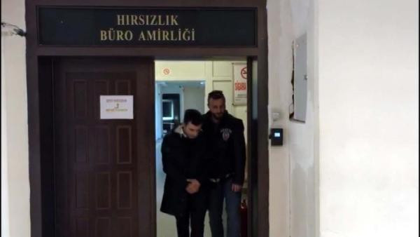 Bisiklet hırsızı önce kameraya sonra polise yakalandı - Resim : 1