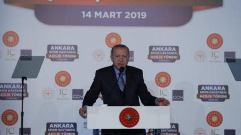 Erdoğan'dan sağlık çalışanlarına ek gösterge için 'seçim' şartı