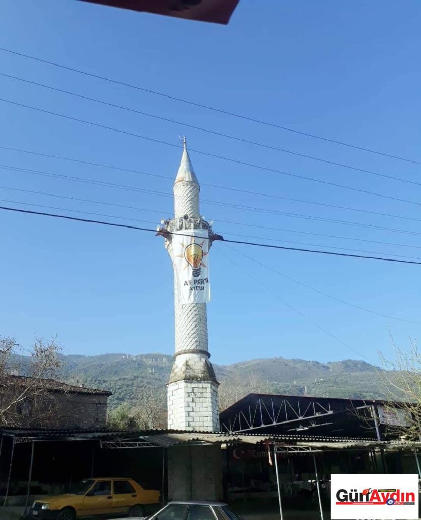 Cami minaresine AKP bayrağı astılar! - Resim : 1
