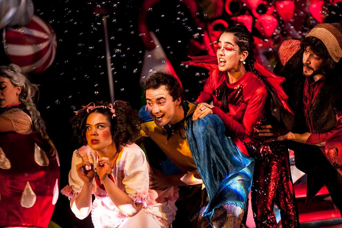 İstanbul Devlet Tiyatrosu'nda bu hafta 6 oyun sahnelenecek - Resim : 6