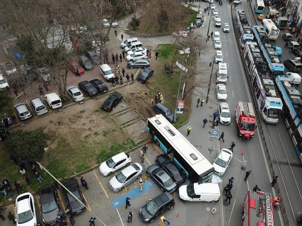 İstanbul'da korkunç kaza: Bir vatandaşın iki ayağı koptu! - Resim : 1