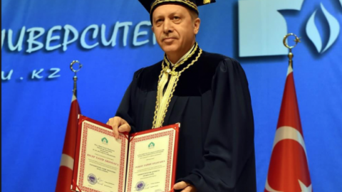 Erdoğan’ın diploma fotokopisini şoförü onaylatmış