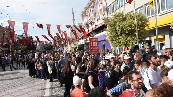 Edirne'de festivalde 2 ton ciğer dağıtıldı - Resim : 1