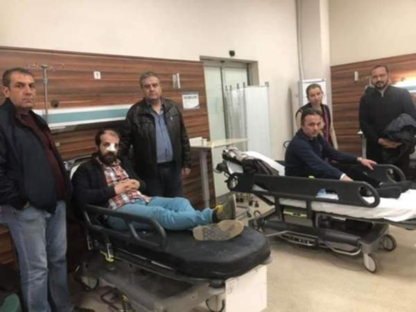 Doktorlar, sağlıkta şiddeti protesto etti: 'Sağlık Bakanı istifa etmeli' - Resim : 1