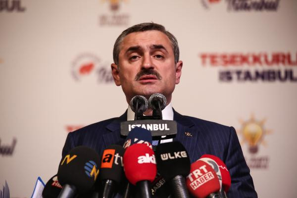 AKP İstanbul İl Başkanı Bayram Şenocak, il kongresinde aday olmayacağını duyurdu