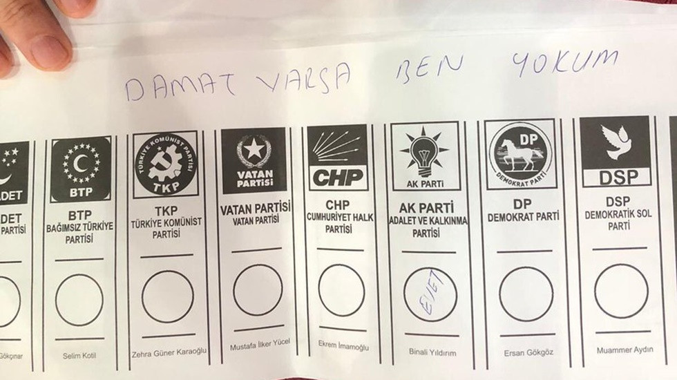 Sandıktan mesaj yolladı: 'Damat varsa ben yokum' - Resim : 1