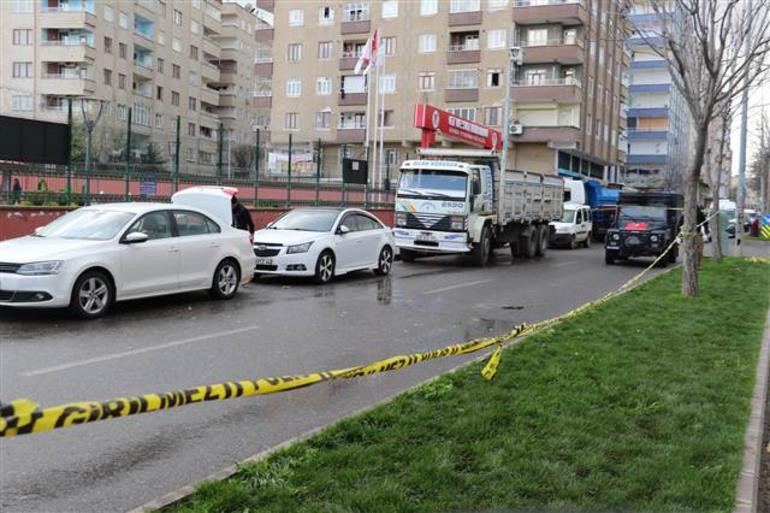 Diyarbakır'da Et ve Süt Kurumu binasına saldırı girişimi - Resim : 2