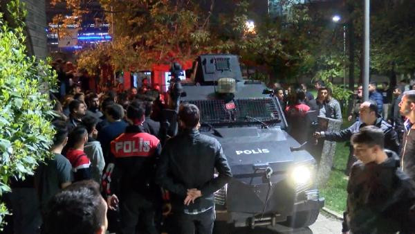 Beyoğlu'nda taciz iddiası mahalleyi sokağa döktü! - Resim : 1