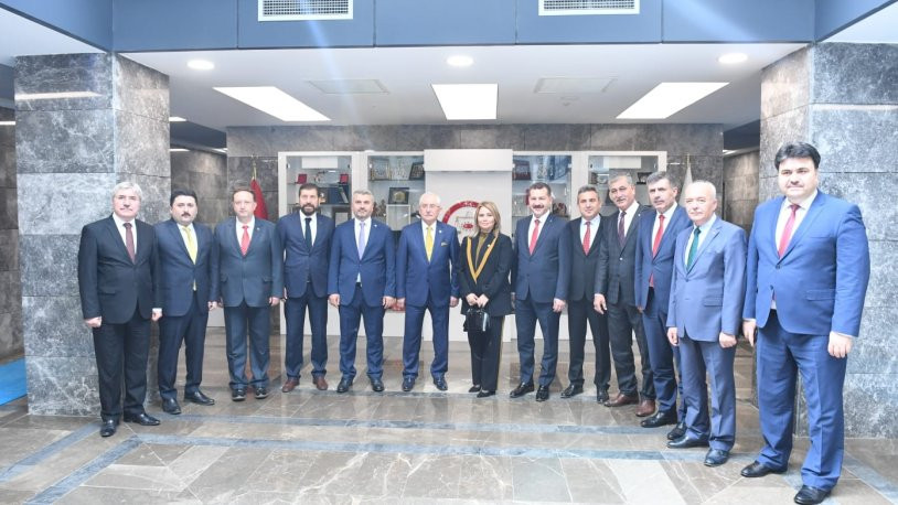 YSK Başkanı'na AKP'den dikkat çeken ziyaret - Resim : 2